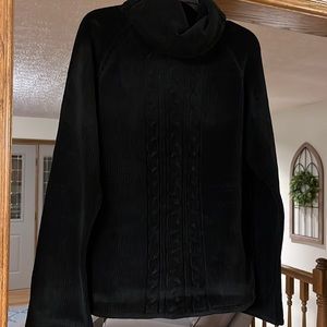 Women’s Large Sweater black